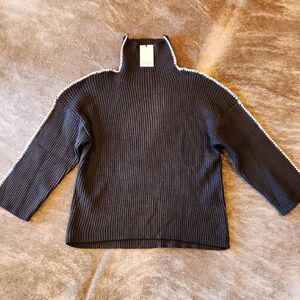 ELAN Chic Gunmetal Grey Ribbed Knit Sweater with White Trim